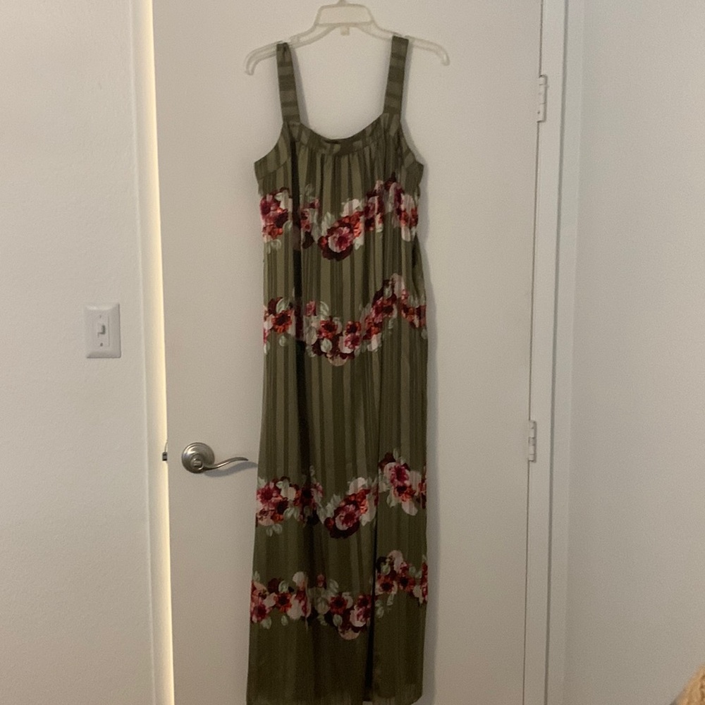 Banana Republic- Olive green dress/flowers